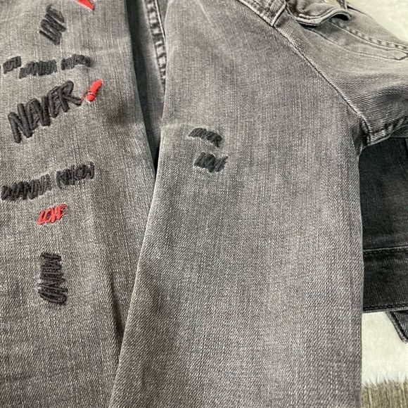 Zara Awesome What You Wanna Know Graphic Embroidered Black Denim Jacket - Picture 9 of 9